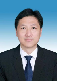 陈　军